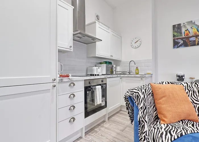 Chelmsford City Central Ground Floor Apartment Next To Town Centre
