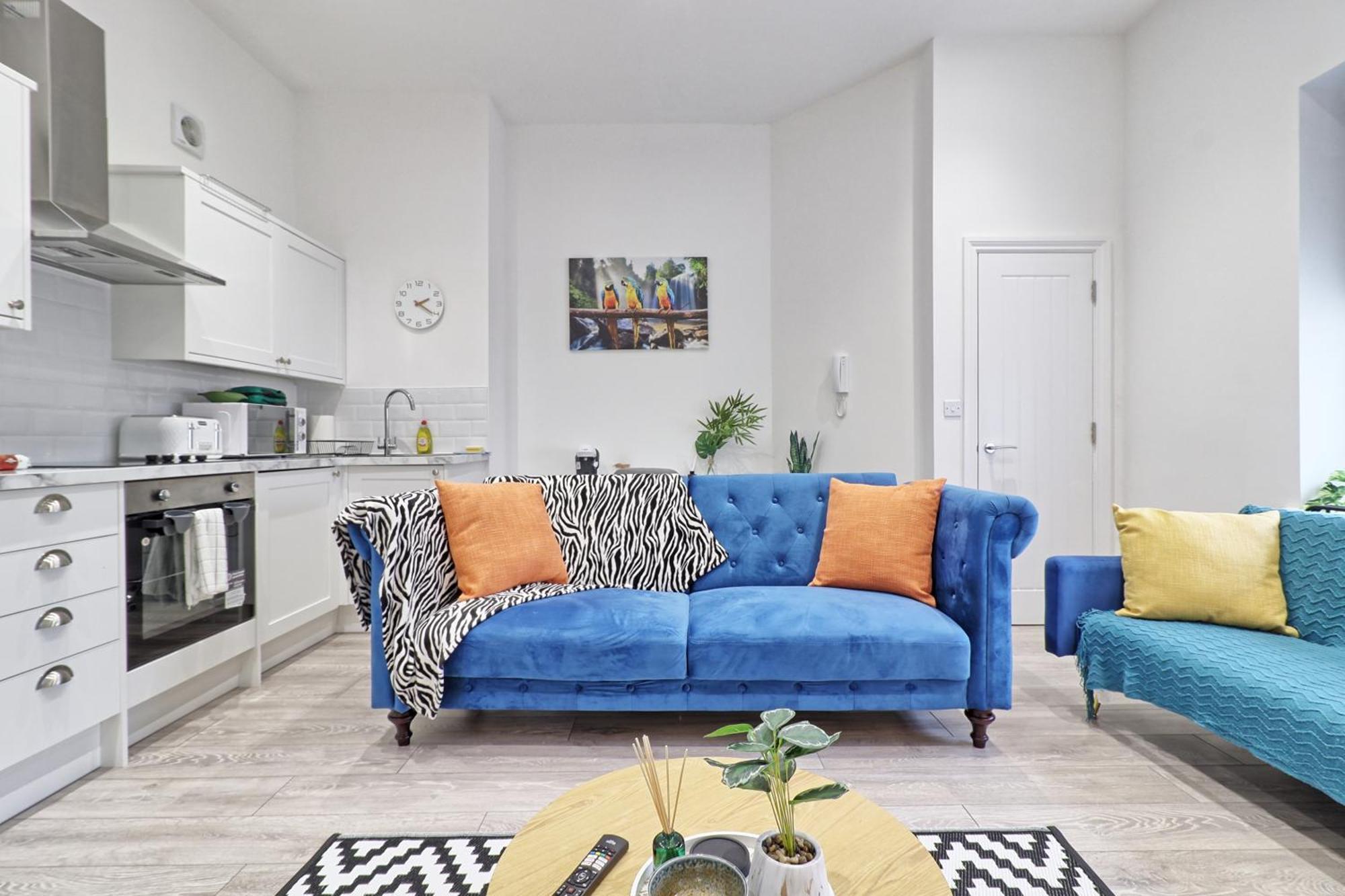 Ground Floor Next To Town Centre *
