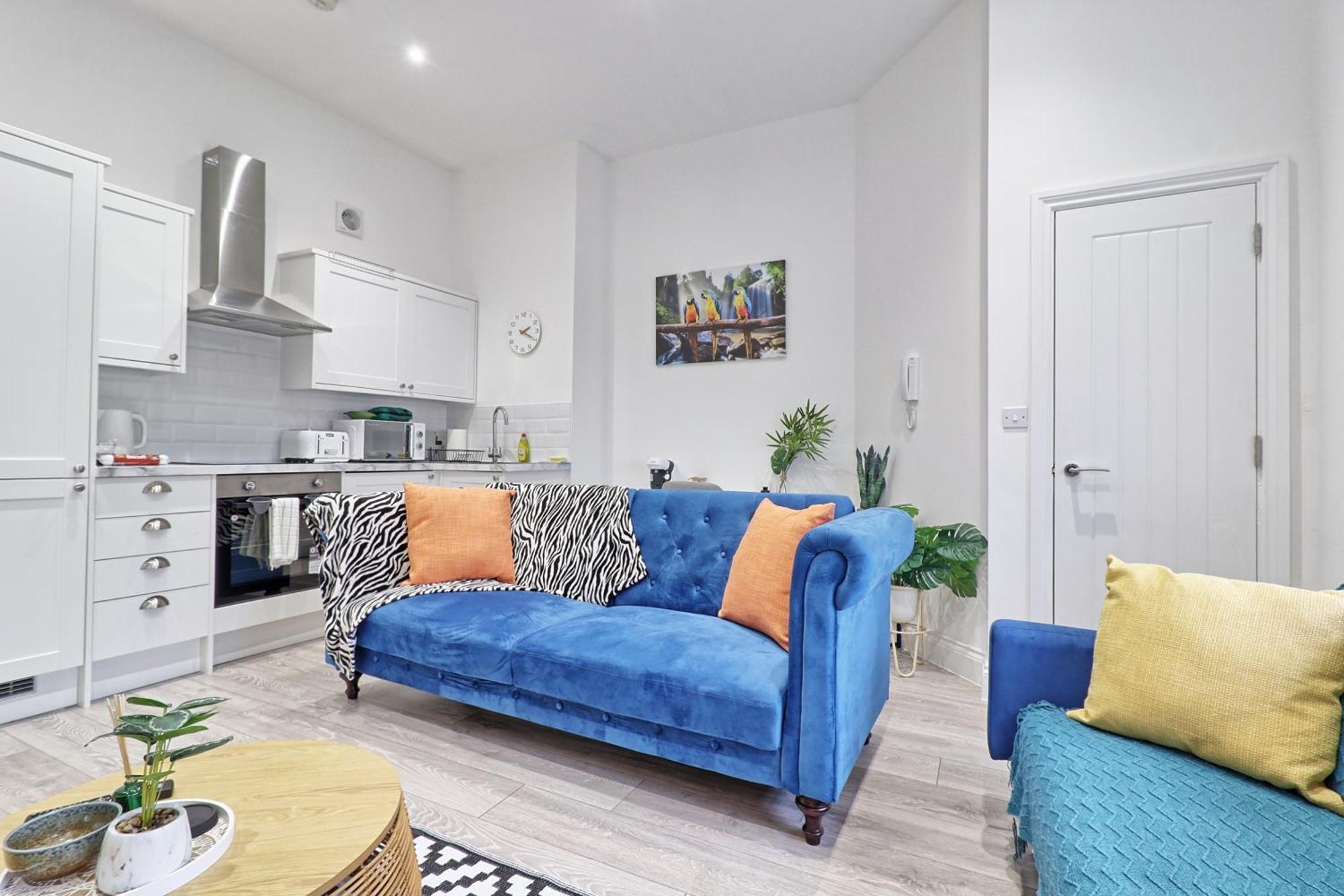 Ground Floor Next To Town Centre *